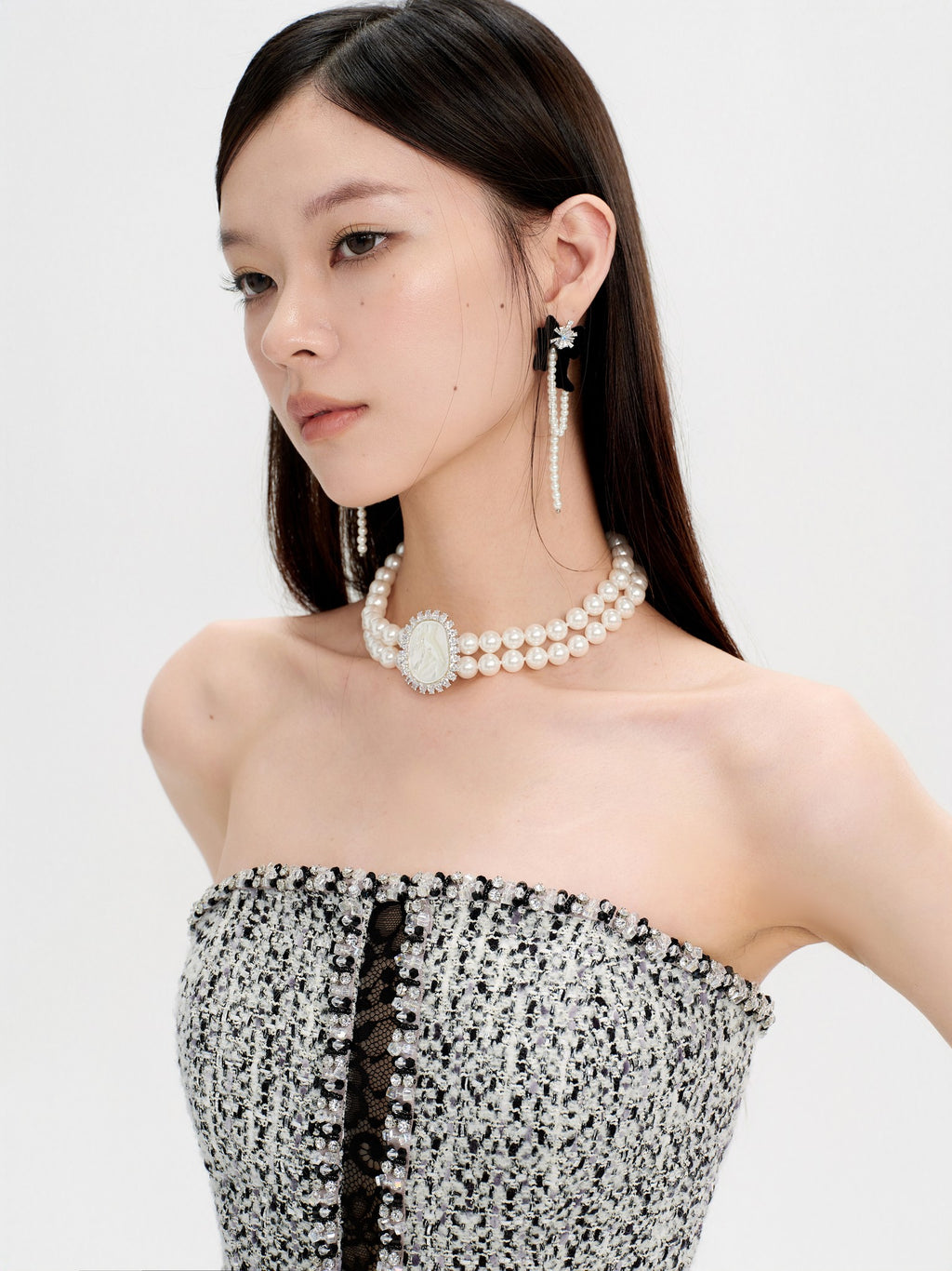 Rue Cambon Black & White Wool Spliced Lace Rhinestone Tube Top styling