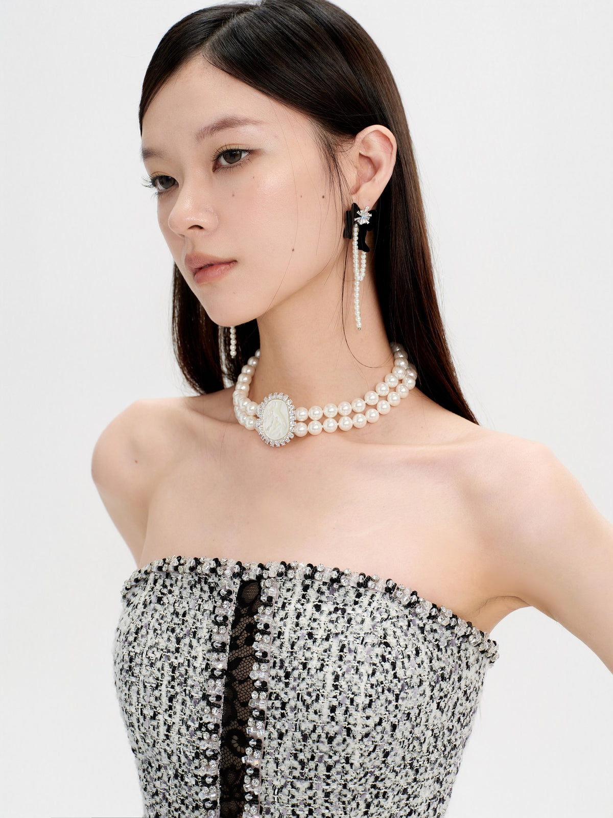 Rue Cambon Black & White Wool Spliced Lace Rhinestone Tube Top styling