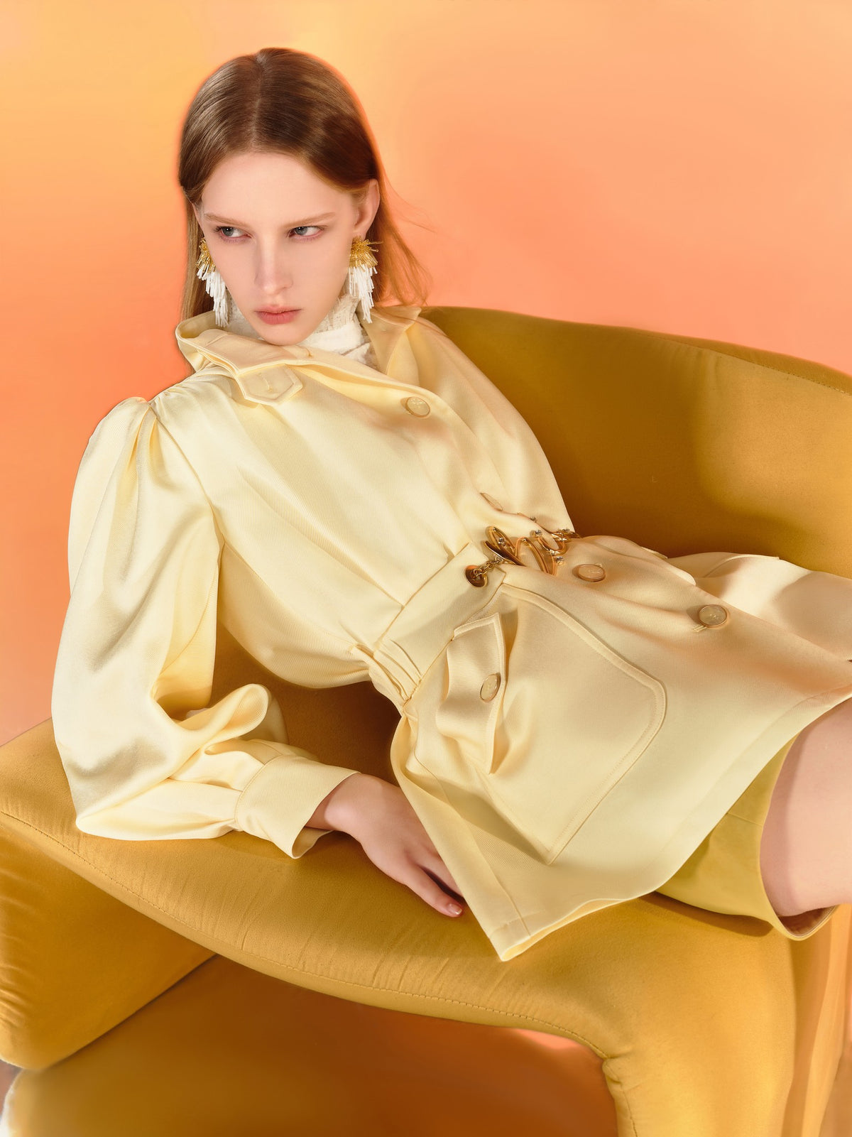 Mayfair Pale Yellow Vintage Tailored Trench Coat neckline detail