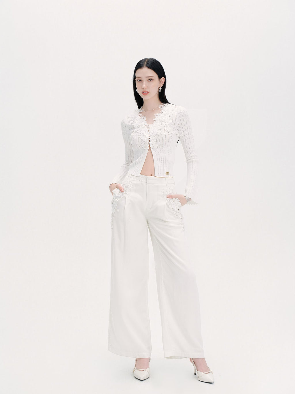 Pearl Wonderland 3D Embroidery Beaded Knit Cardigan White look