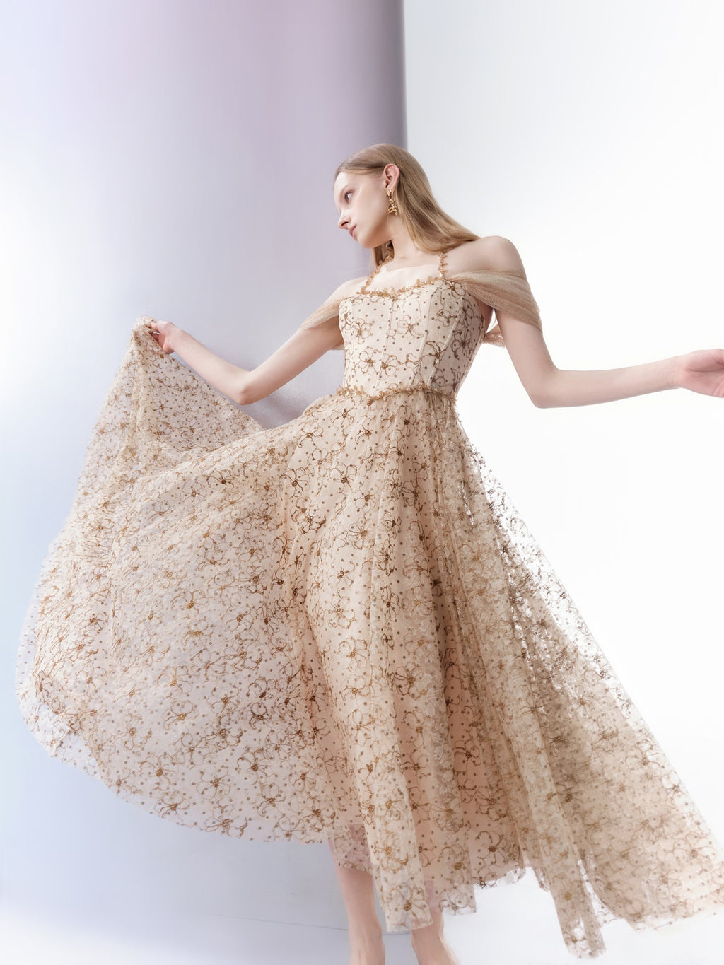 Pearl Wonderland Tulle Embroidered Sequin Waist Dress movement