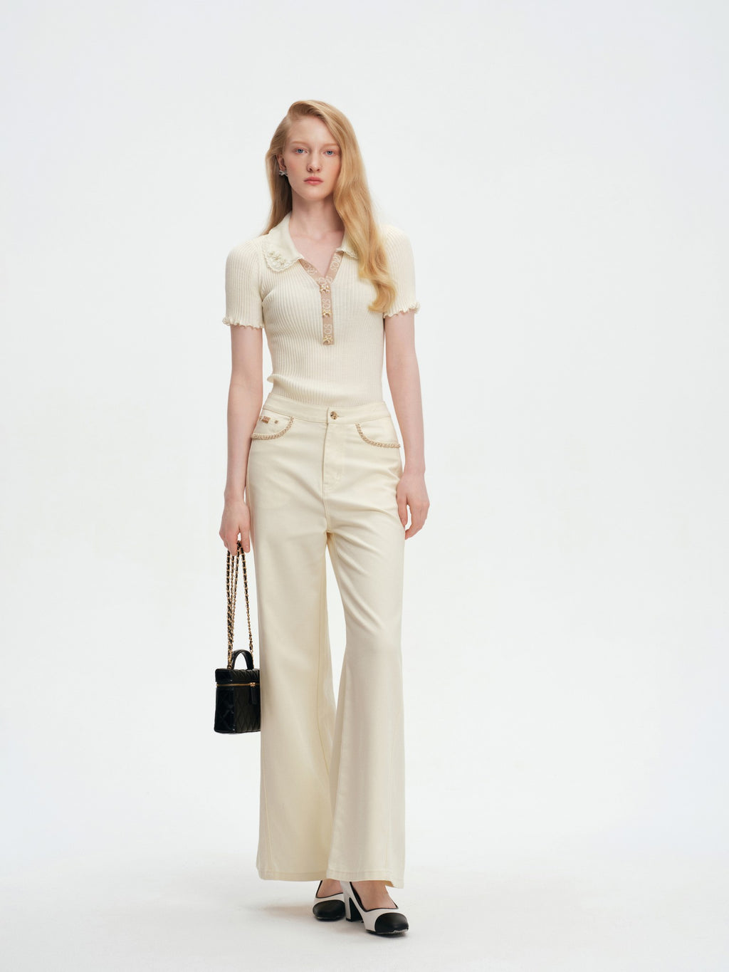 Pearl Wonderland Spliced Lace-Collar Knit Polo Top Beige fabric close-up