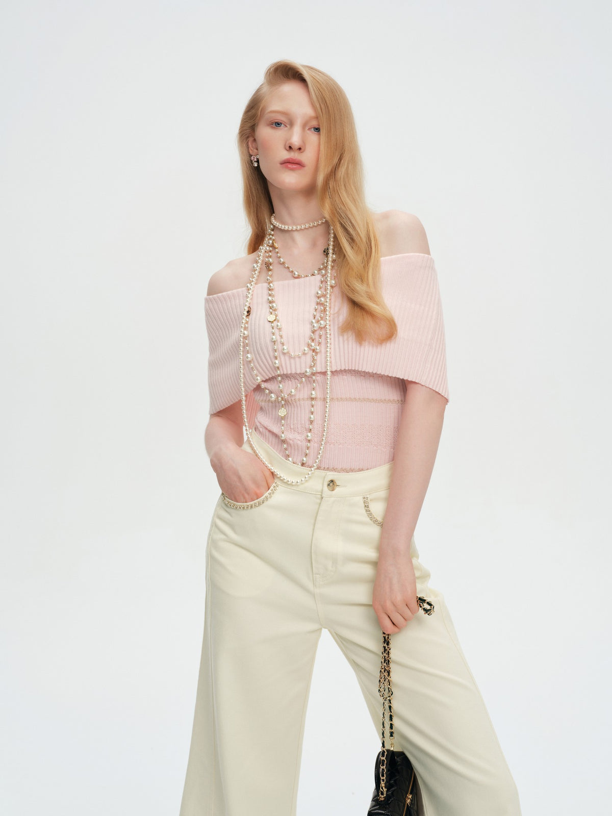 Pearl Wonderland Off-Shoulder Wool Top detail