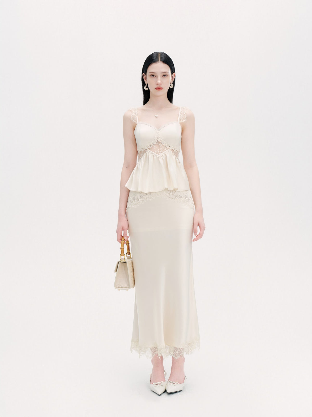 Pearl Wonderland Beige Acetate Lace Faux Two-Piece Skirt front detail