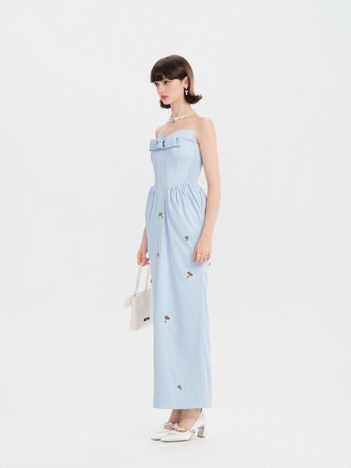 Pearl Wonderland Embroidered Bow Tube Dress back view