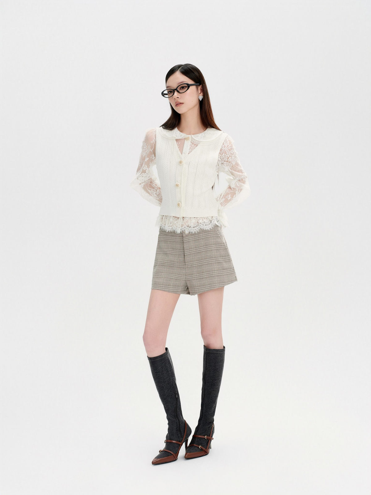 Morning Muse Lace Embroidered Doll Collar Knit Blouse styling